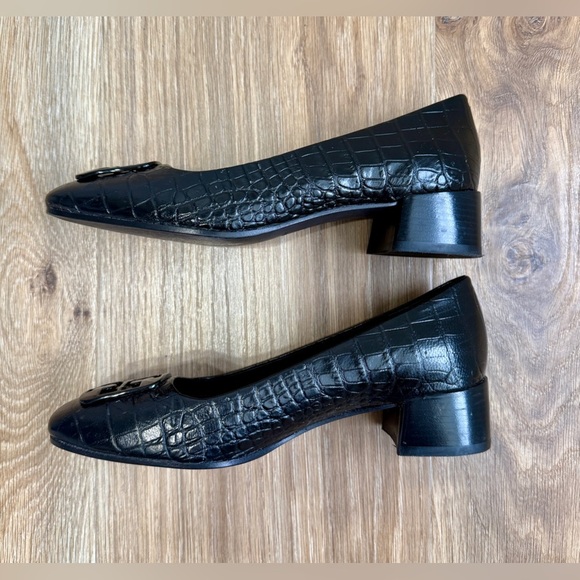 Tory Burch Black Georgia Pumps Soft Crocodile Embossed Size 6 EUC - Picture 7 of 9